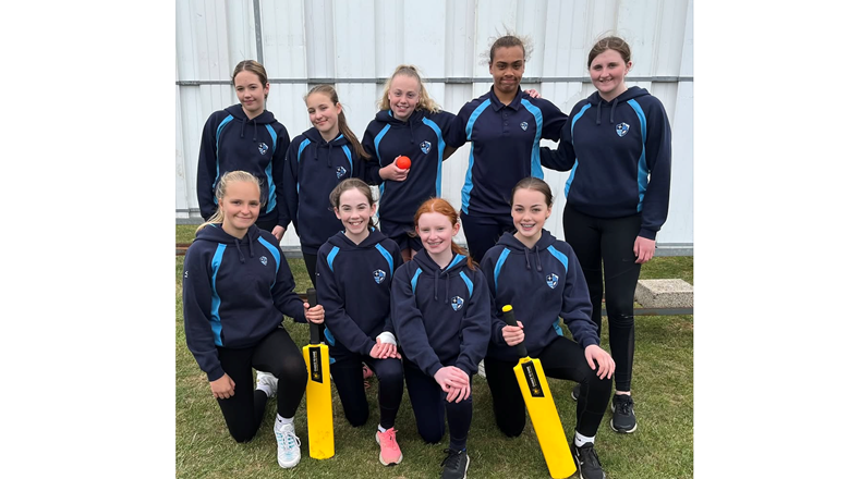 Girls cricket