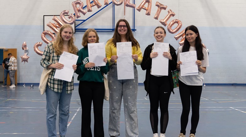 GCSE2022A8857